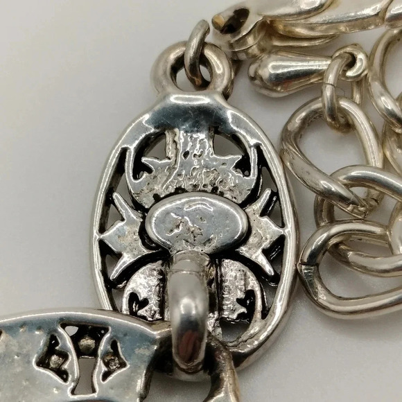 Filigree Design Oval Pendant Link Chain Lobster Clasp Silver Tone Necklace - Picture 8 of 10